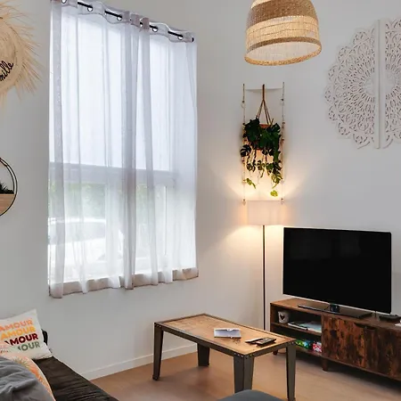De L'ecole Des Gourmands Holiday home
