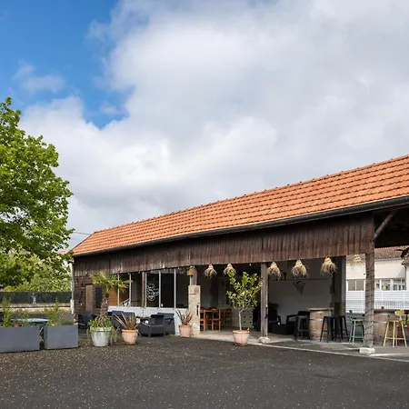 De L'ecole Des Gourmands Moulin-Neuf