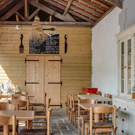 De L'ecole Des Gourmands *