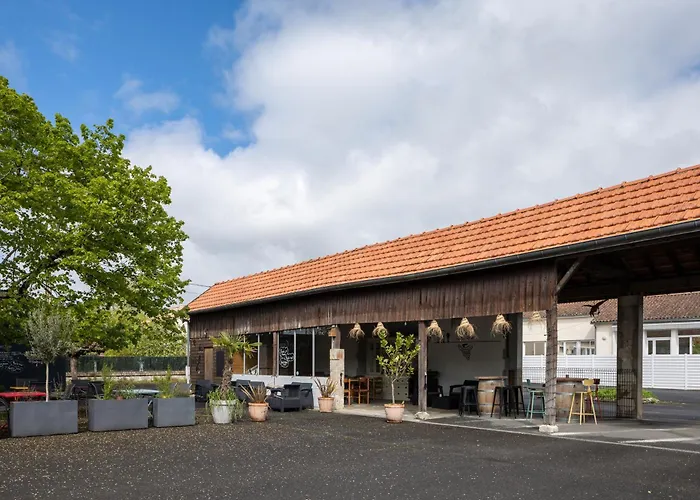 De L'ecole Des Gourmands Moulin-Neuf