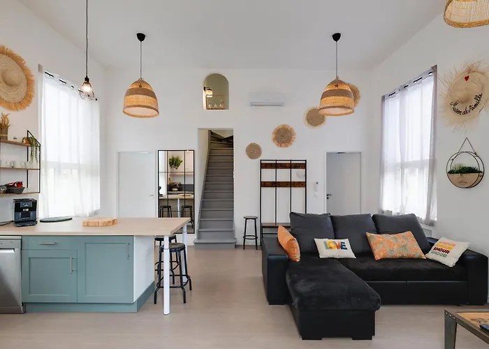 De L'ecole Des Gourmands * Moulin-Neuf