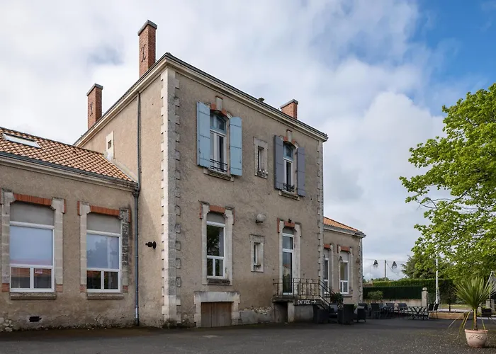 De L'ecole Des Gourmands Moulin-Neuf